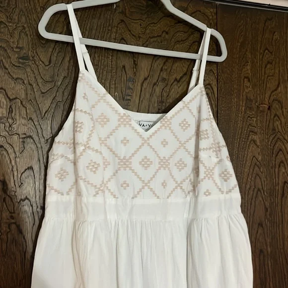 Ava & Vic Ivory Cream Tan embroidered Thin Strap Maxi Dress Size 2X - Picture 4 of 11